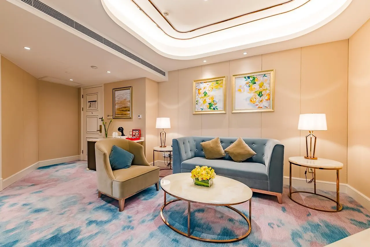 Radisson Collection Hotel, Xing Guo Shanghai 5*,